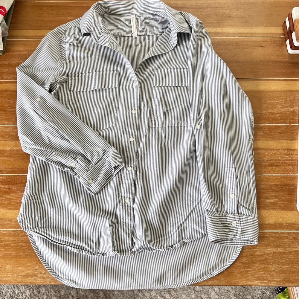 Aritzia Button Down - image 1